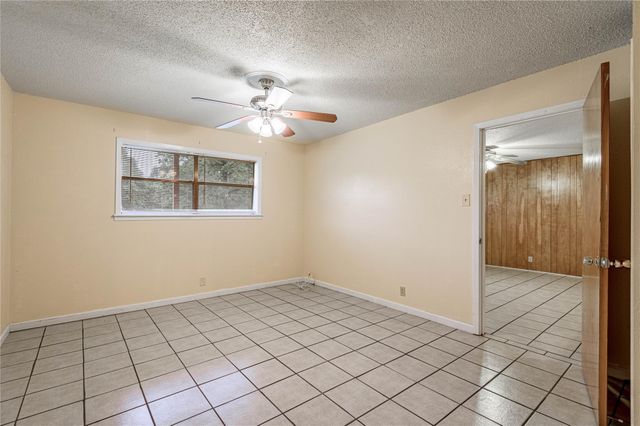 120 Mcadams Lane E, Huntsville, TX 77320