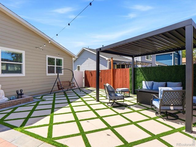 1864 Mount Sneffels Street, Longmont, CO 80504