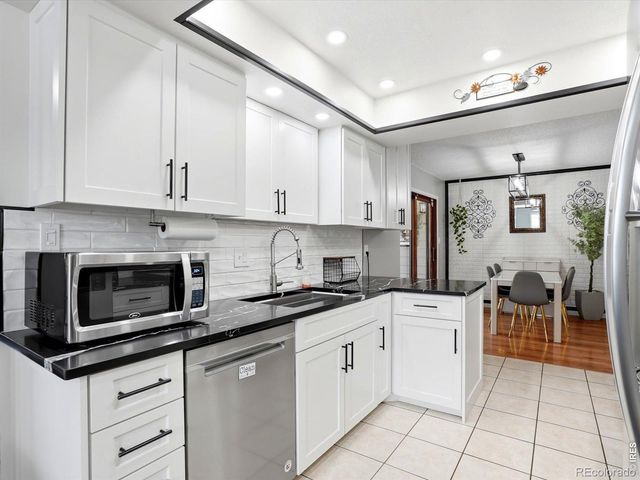 1864 Mount Sneffels Street, Longmont, CO 80504