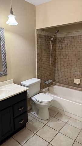 5036 Ashlock Drive, The Colony, TX 75056