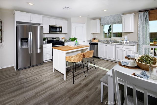 14965 Decarlo Drive, Adelanto, CA 92301