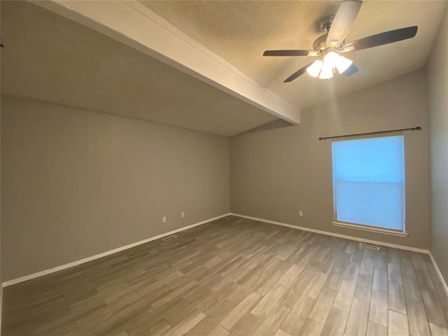 2433 N Shady Tree Drive, Edmond, OK 73013