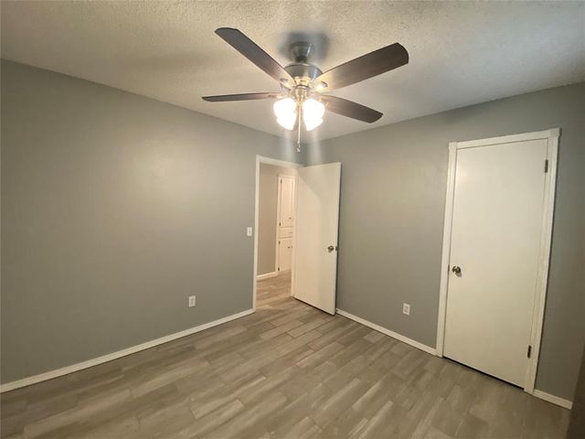 2433 N Shady Tree Drive, Edmond, OK 73013