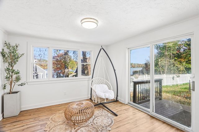 2 Lakeview Dr, Billerica, MA 01821