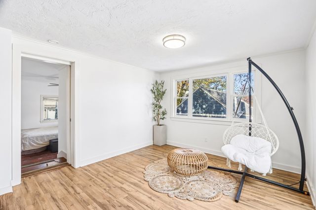 2 Lakeview Dr, Billerica, MA 01821