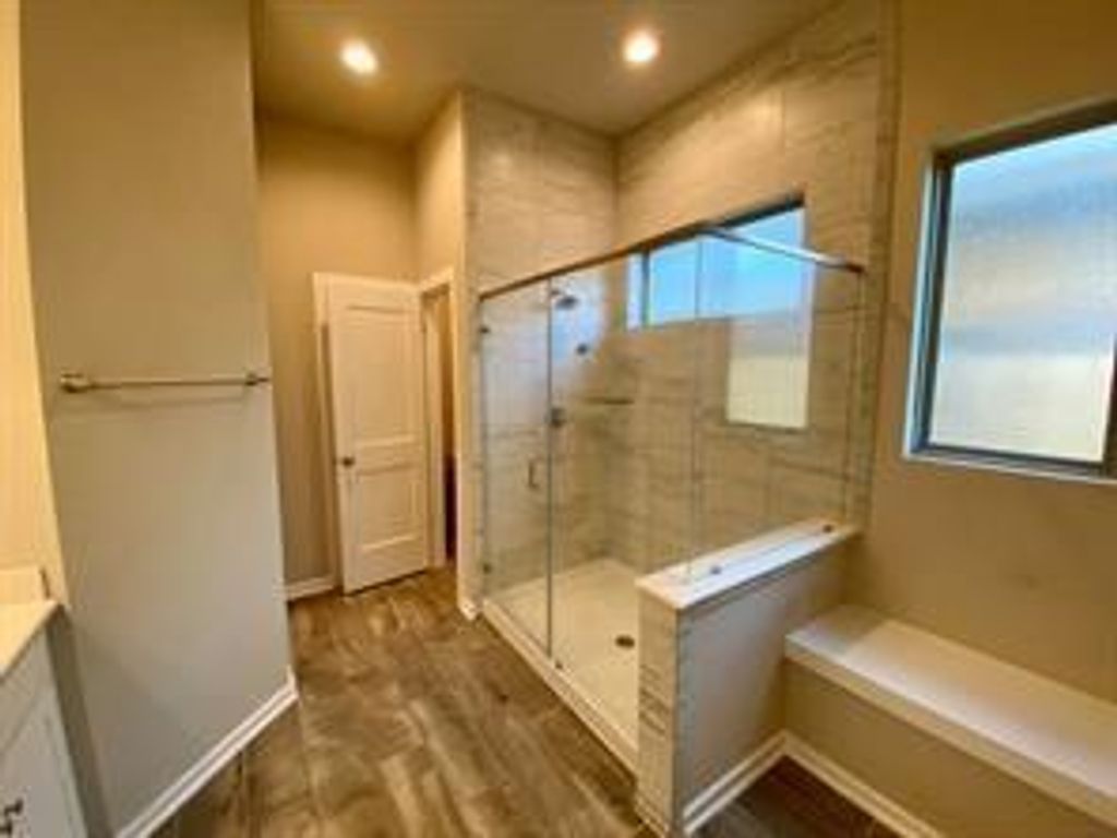 Image 20 of property listing at 7043 Coneflower Creek Court, Katy, TX 77493