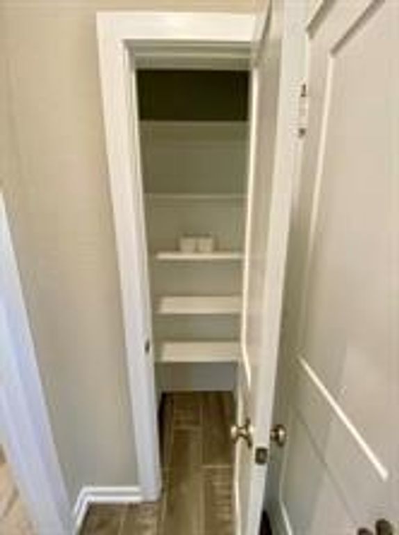 Image 26 of property listing at 7043 Coneflower Creek Court, Katy, TX 77493