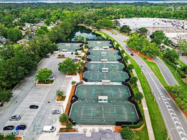2533 SUNNY CREEK Drive, Fleming Island, FL 32003