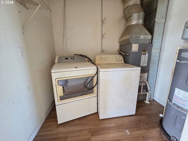 340 E 6TH Ave, Riddle, OR 97469