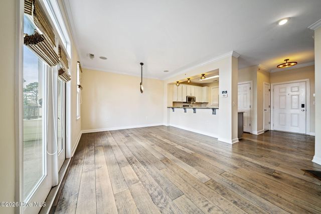 648 Village Park Drive Unit 302, Wilmington, NC 28405