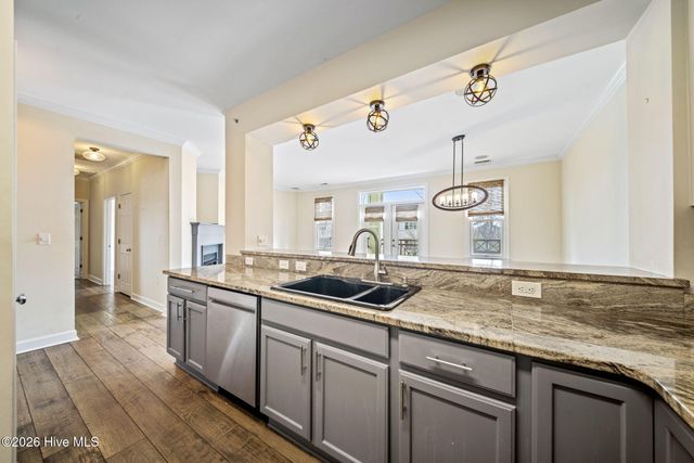 648 Village Park Drive Unit 302, Wilmington, NC 28405