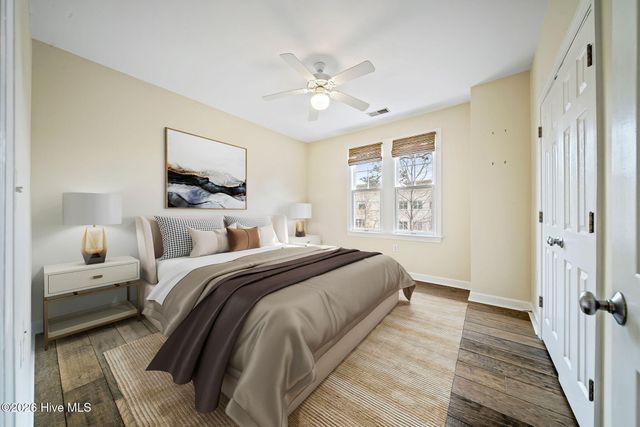 648 Village Park Drive Unit 302, Wilmington, NC 28405