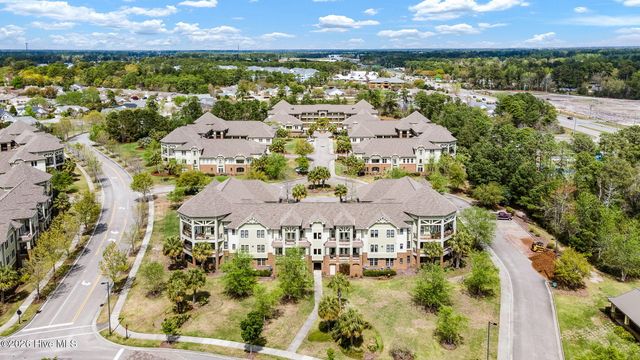 648 Village Park Drive Unit 302, Wilmington, NC 28405