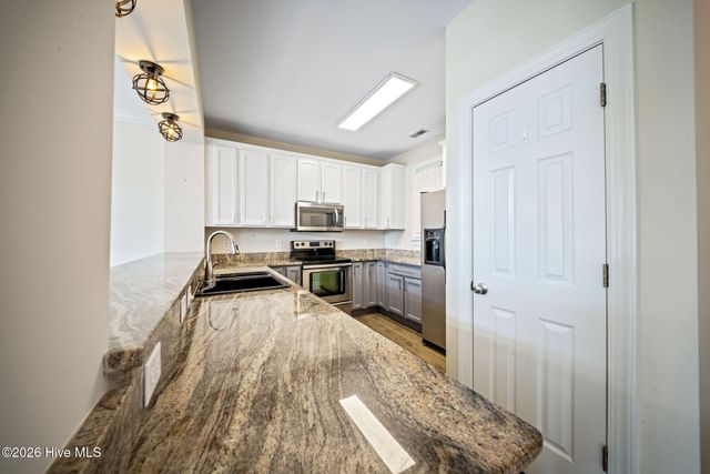 648 Village Park Drive Unit 302, Wilmington, NC 28405