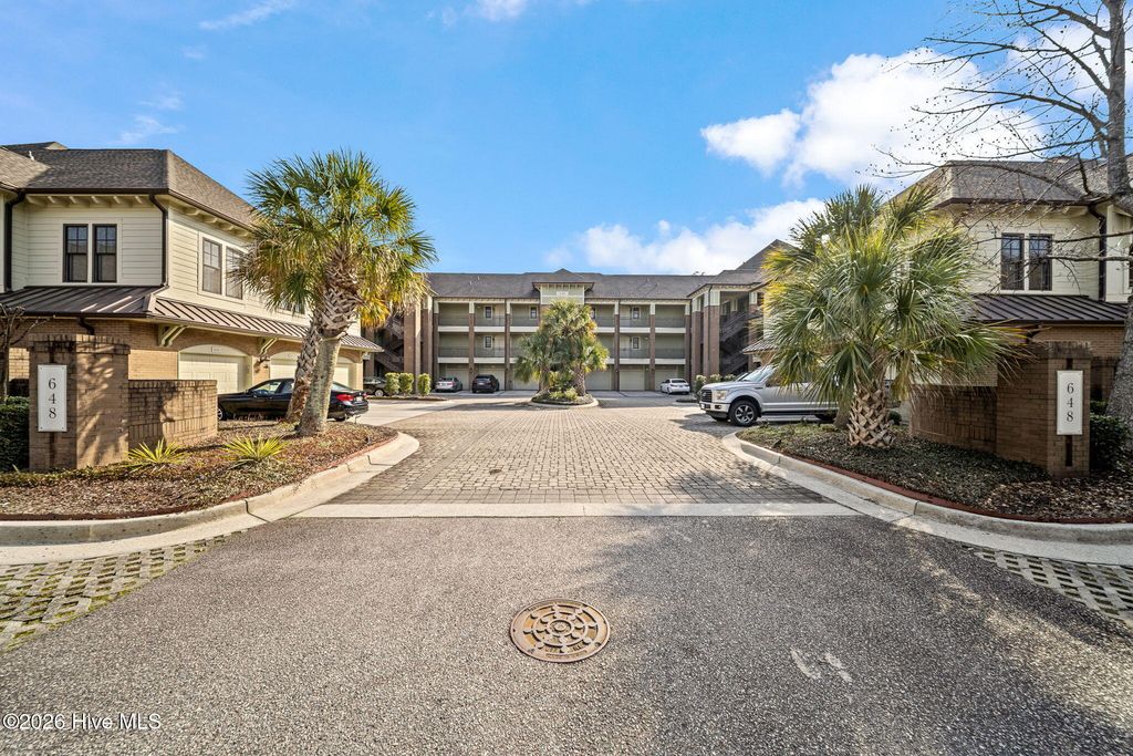 648 Village Park Drive Unit 302, Wilmington, NC 28405