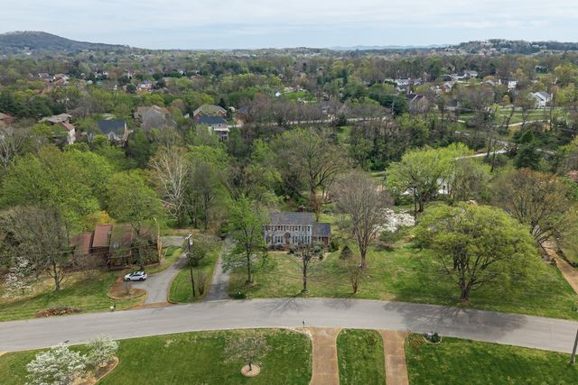 5624 Clovermeade Dr, Brentwood, TN 37027