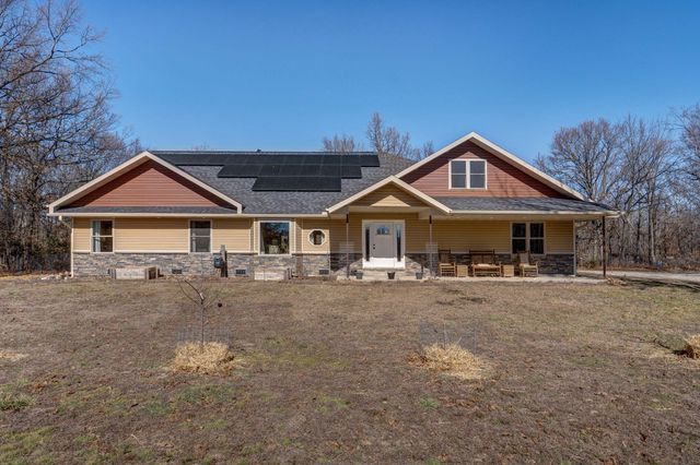 321 W Dade 122, Greenfield, MO 65661