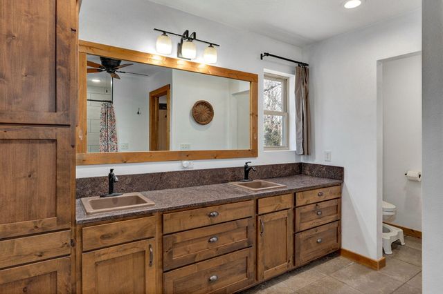 321 W Dade 122, Greenfield, MO 65661