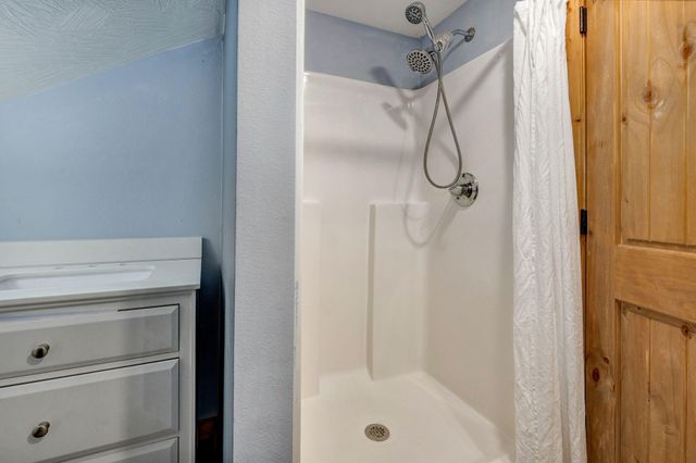 321 W Dade 122, Greenfield, MO 65661