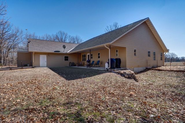 321 W Dade 122, Greenfield, MO 65661