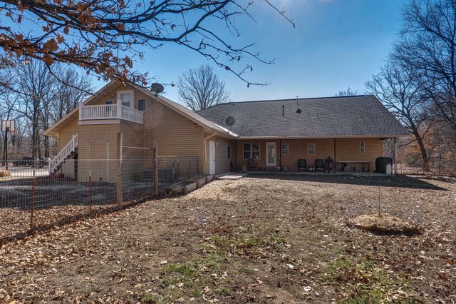 321 W Dade 122, Greenfield, MO 65661