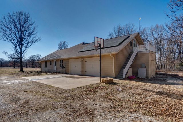 321 W Dade 122, Greenfield, MO 65661