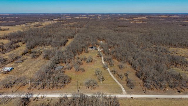 321 W Dade 122, Greenfield, MO 65661