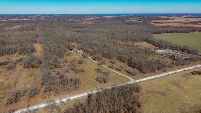 321 W Dade 122, Greenfield, MO 65661