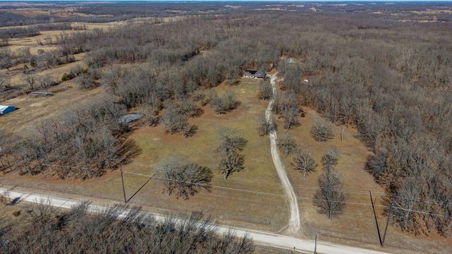 321 W Dade 122, Greenfield, MO 65661