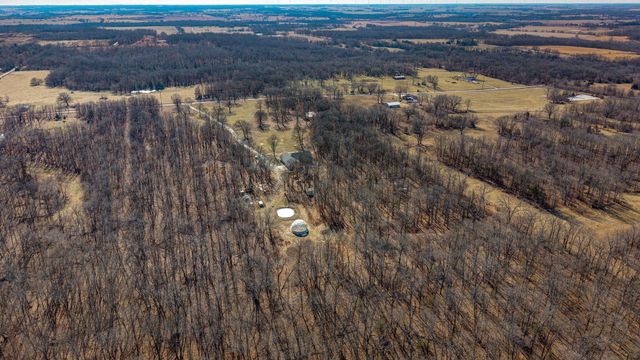 321 W Dade 122, Greenfield, MO 65661