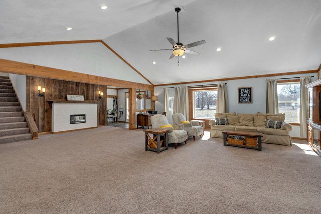 321 W Dade 122, Greenfield, MO 65661