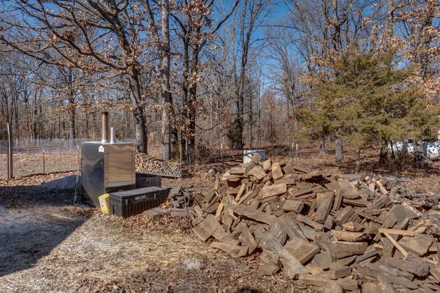 321 W Dade 122, Greenfield, MO 65661