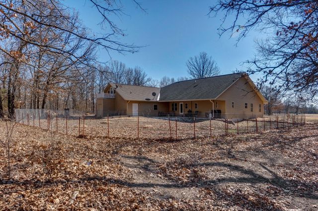 321 W Dade 122, Greenfield, MO 65661