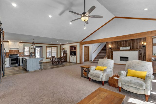 321 W Dade 122, Greenfield, MO 65661