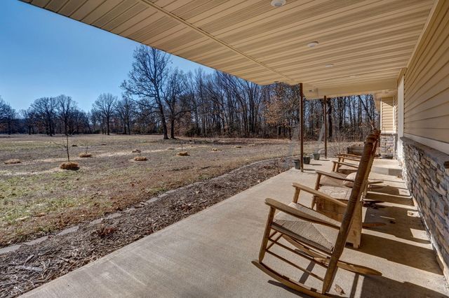 321 W Dade 122, Greenfield, MO 65661