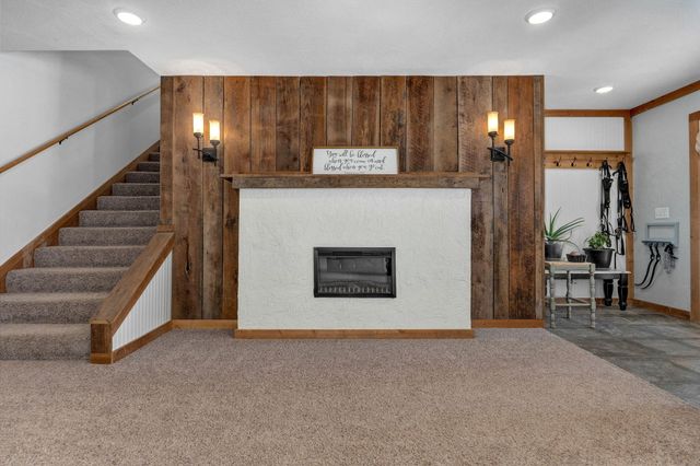 321 W Dade 122, Greenfield, MO 65661