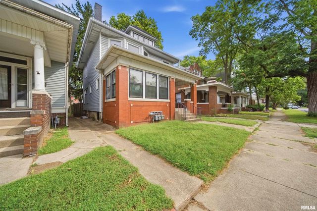 1611 W BARKER Avenue, Peoria, IL 61606
