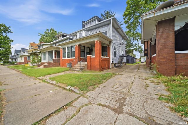 1611 W BARKER Avenue, Peoria, IL 61606