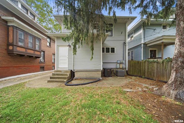 1611 W BARKER Avenue, Peoria, IL 61606