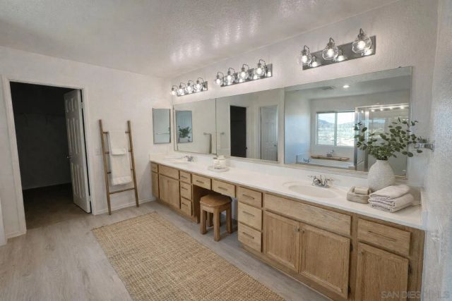 46197 Via Tranquila, Temecula, CA 92592