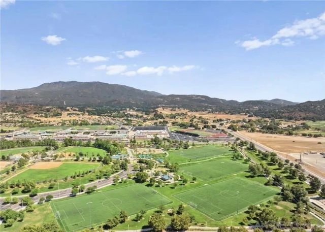 46197 Via Tranquila, Temecula, CA 92592