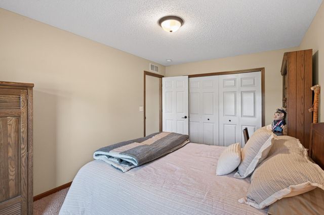 7544 63rd Street Circle S, Cottage Grove, MN 55016