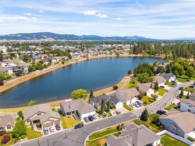 837 S SHELLEY LAKE Ln, Veradale, WA 99037