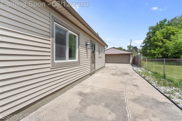 20060 Koths Street, Taylor, MI 48180