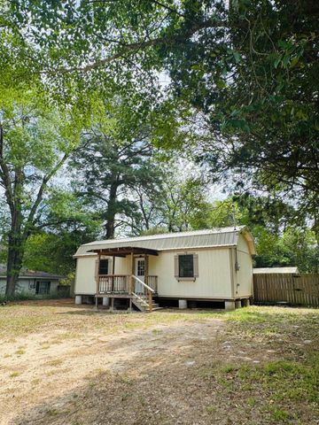 606 Glazner Street, Hawkins, TX 75765