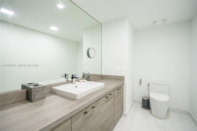 400 Sunny Isles Blvd 1704, Sunny Isles Beach, FL 33160