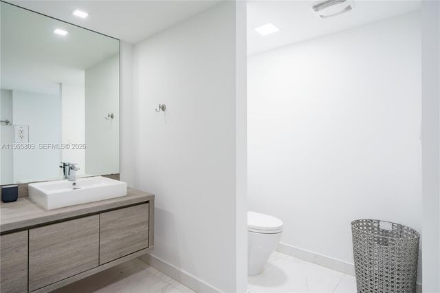 400 Sunny Isles Blvd 1704, Sunny Isles Beach, FL 33160