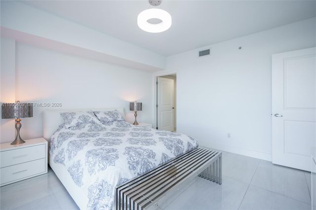 400 Sunny Isles Blvd 1704, Sunny Isles Beach, FL 33160