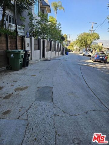 6893 Pacific View Drive, Los Angeles, CA 90068
