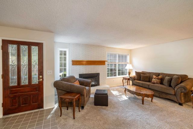 12515 N Fairwood Dr, Spokane, WA 99218